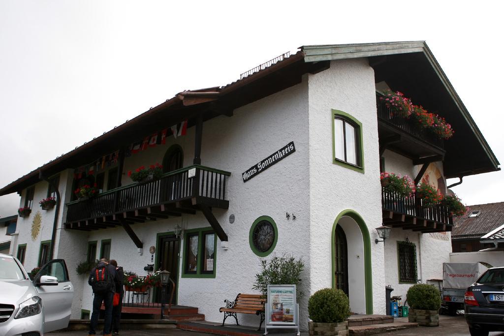 Ferienwohnungen Gaestehaus Sonnenkreis ルーポルディング エクステリア 写真