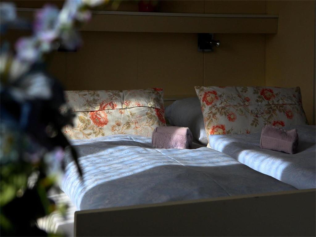 Ferienwohnungen Gaestehaus Sonnenkreis ルーポルディング 部屋 写真